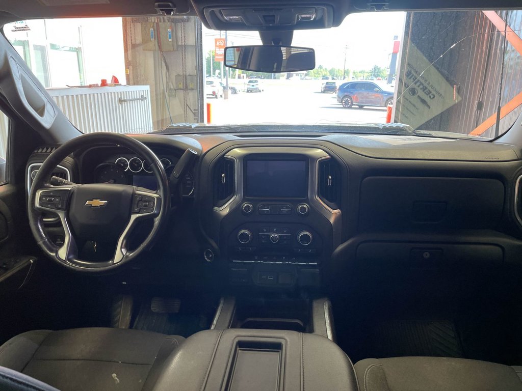 2022 Chevrolet Silverado 2500HD in St-Jérôme, Quebec - 10 - w1024h768px
