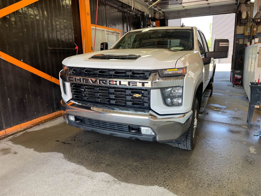 2022 Chevrolet Silverado 2500HD in St-Jérôme, Quebec - 1 - w1024h768px