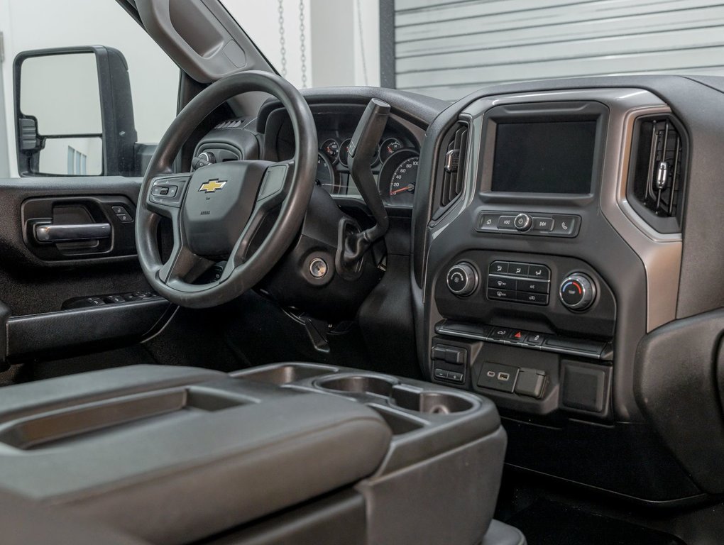 Chevrolet Silverado 2500HD  2023 à St-Jérôme, Québec - 26 - w1024h768px