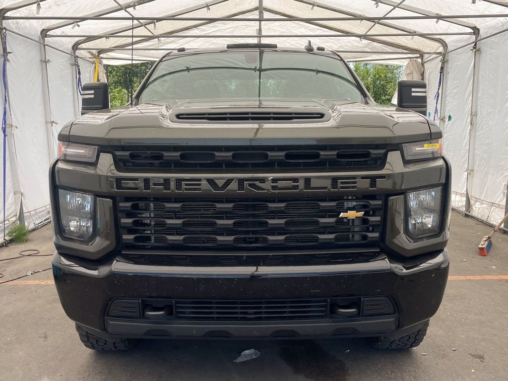 Chevrolet Silverado 2500HD  2023 à St-Jérôme, Québec - 4 - w1024h768px
