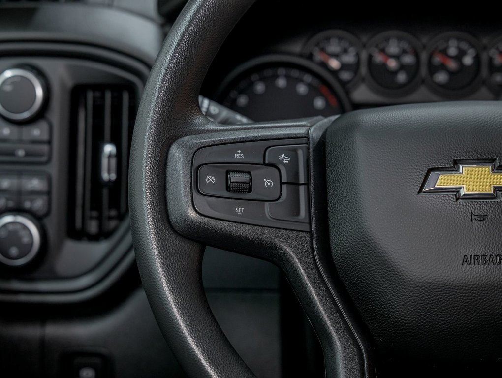 Chevrolet Silverado 2500HD  2024 à St-Jérôme, Québec - 14 - w1024h768px