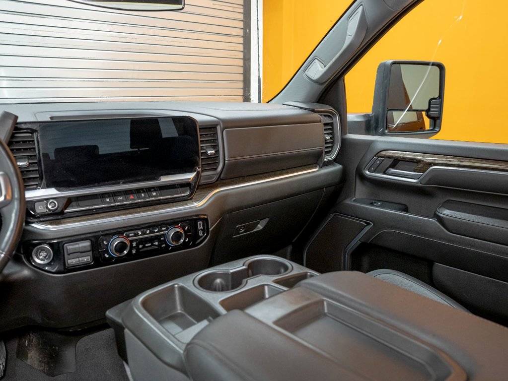 2024 Chevrolet Silverado 2500HD in St-Jérôme, Quebec - 20 - w1024h768px