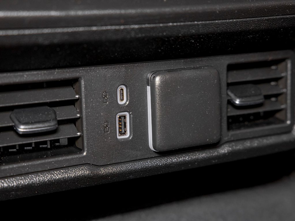 2024 Chevrolet Silverado 2500HD in St-Jérôme, Quebec - 31 - w1024h768px