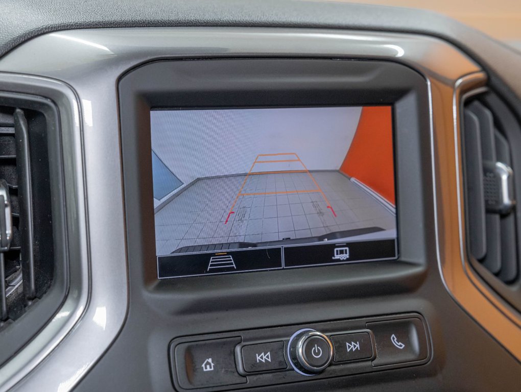 Chevrolet Silverado 2500HD  2024 à St-Jérôme, Québec - 16 - w1024h768px