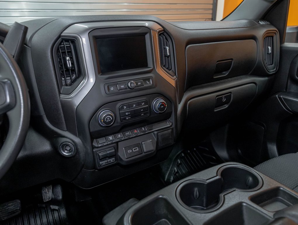 Chevrolet Silverado 2500HD  2024 à St-Jérôme, Québec - 17 - w1024h768px