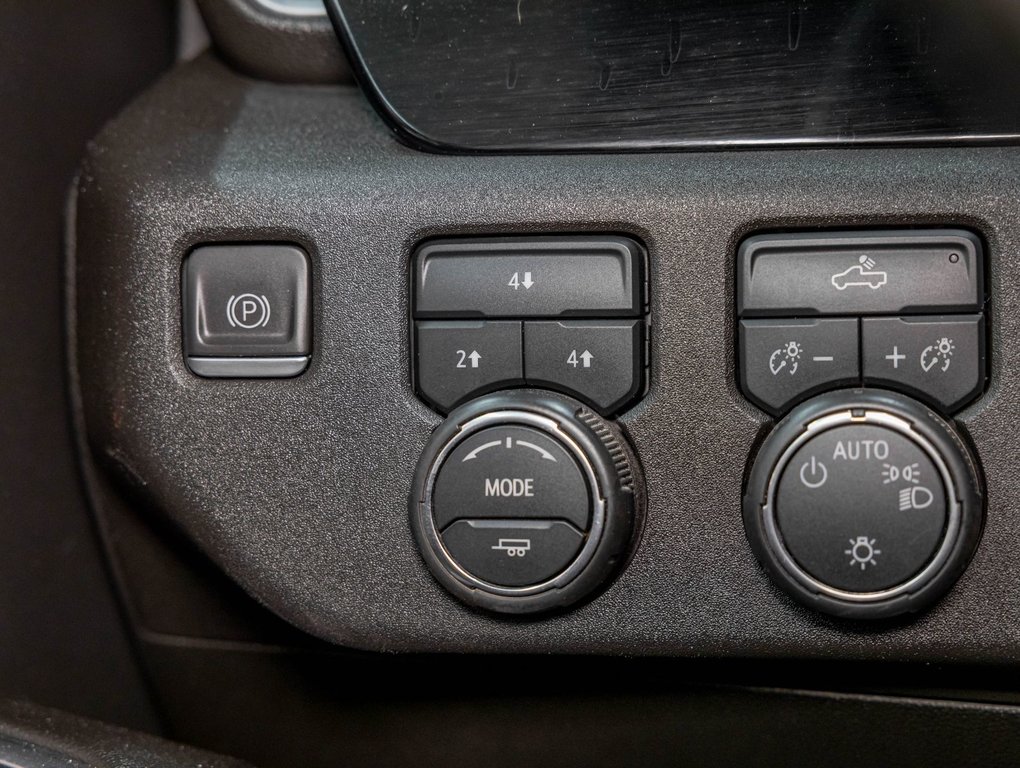 Chevrolet Silverado 2500HD  2024 à St-Jérôme, Québec - 26 - w1024h768px
