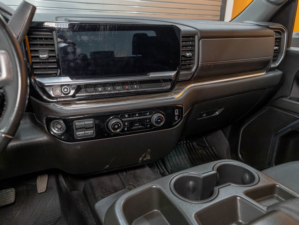 Chevrolet Silverado 2500HD  2024 à St-Jérôme, Québec - 20 - w1024h768px