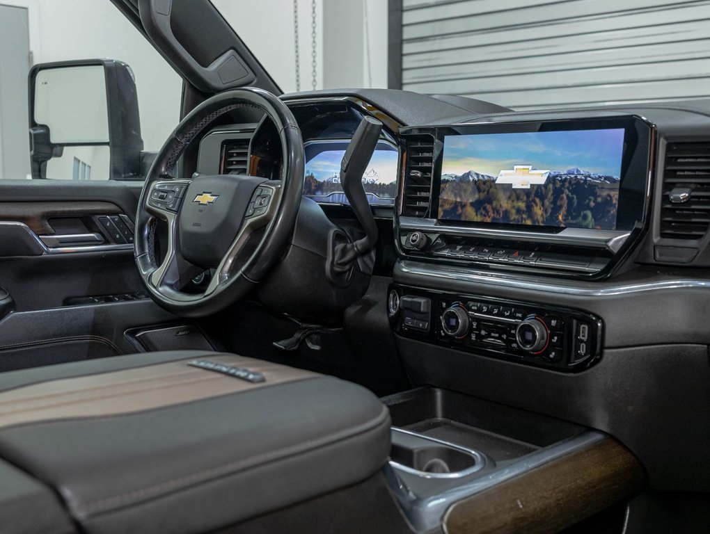 Chevrolet Silverado 2500HD  2024 à St-Jérôme, Québec - 32 - w1024h768px