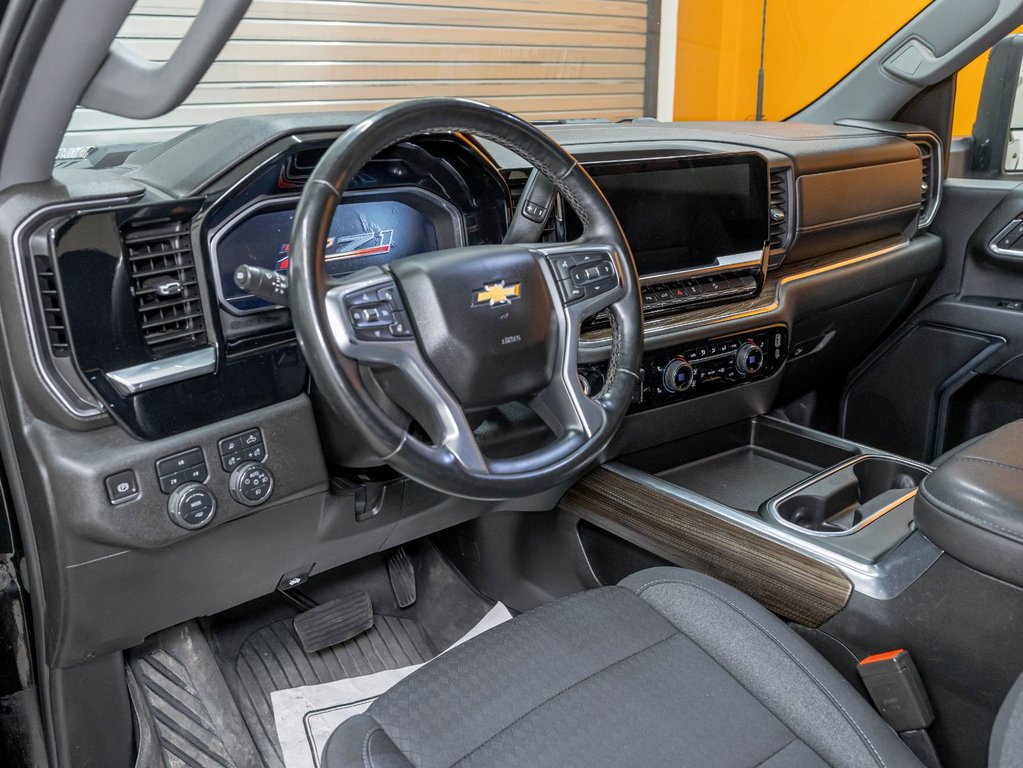 Chevrolet Silverado 2500HD  2024 à St-Jérôme, Québec - 2 - w1024h768px
