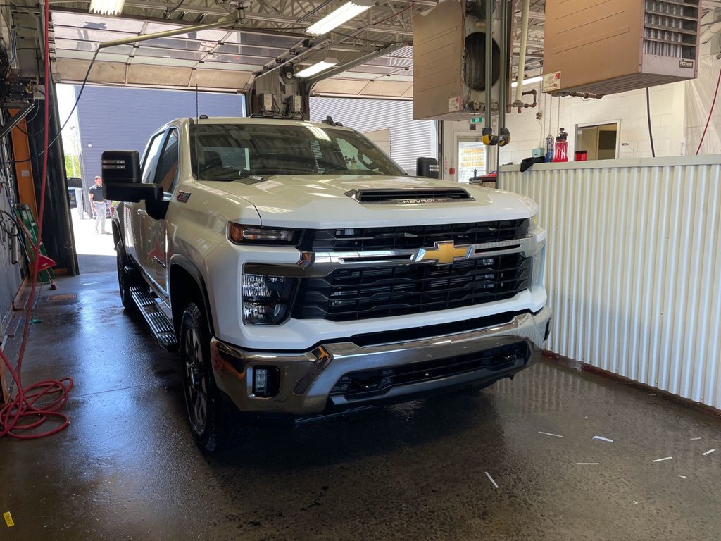 2024 Chevrolet Silverado 2500HD in St-Jérôme, Quebec - 10 - w1024h768px