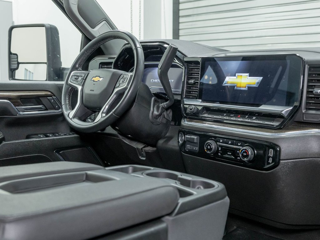 Chevrolet Silverado 2500HD  2024 à St-Jérôme, Québec - 29 - w1024h768px