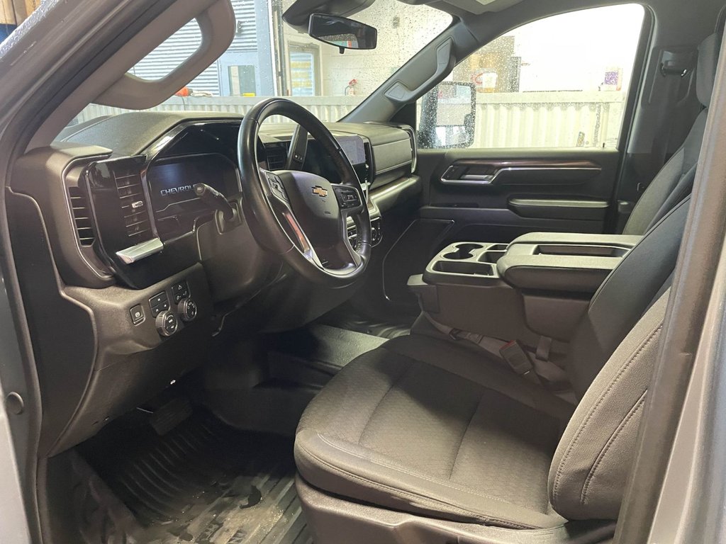 2024 Chevrolet Silverado 2500HD in St-Jérôme, Quebec - 4 - w1024h768px