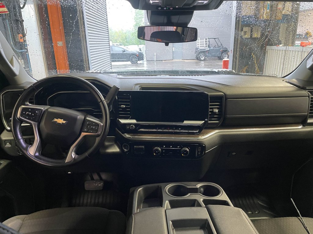 2024 Chevrolet Silverado 2500HD in St-Jérôme, Quebec - 12 - w1024h768px