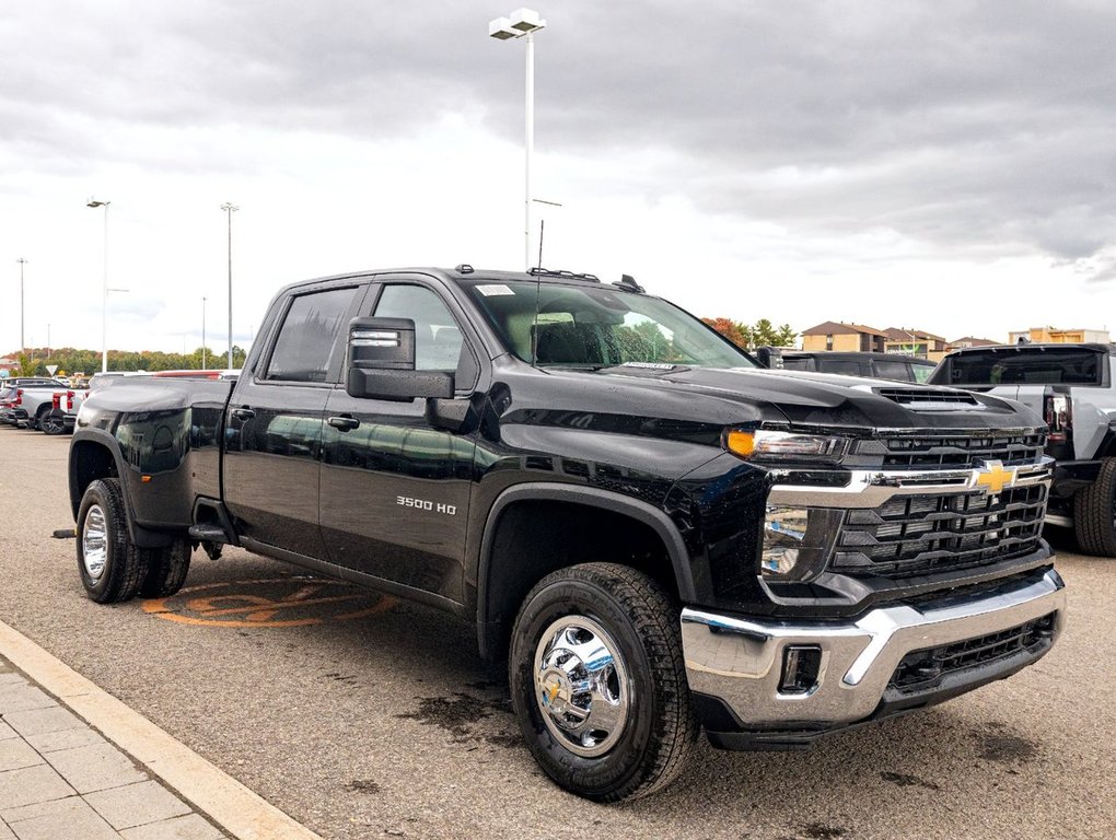 Chevrolet Silverado 3500 HD  2025 à St-Jérôme, Québec - 10 - w1024h768px