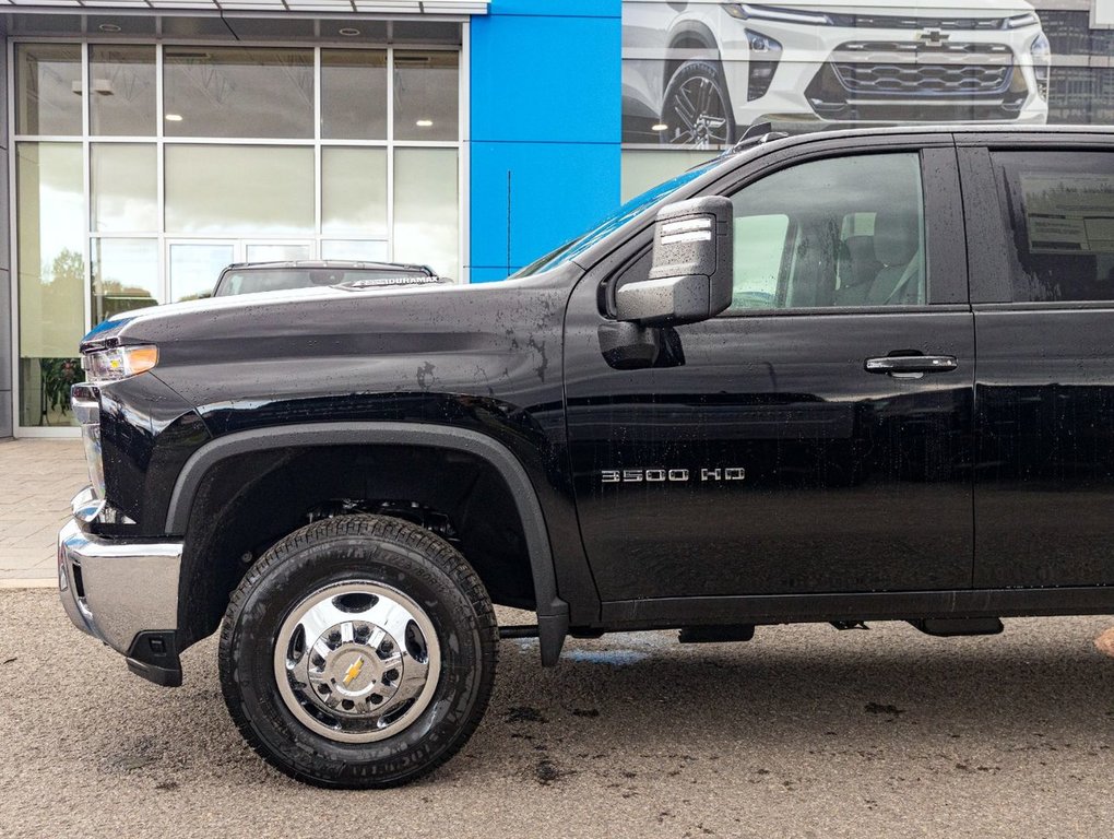 Chevrolet Silverado 3500 HD  2025 à St-Jérôme, Québec - 33 - w1024h768px