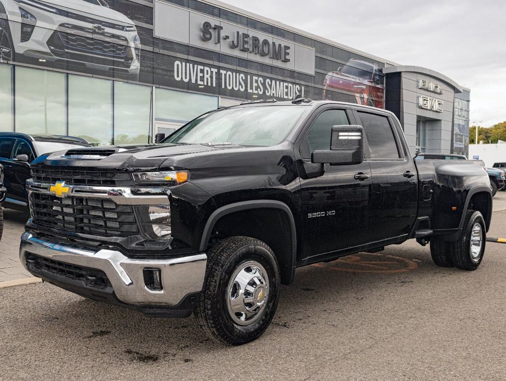 Chevrolet Silverado 3500 HD  2025 à St-Jérôme, Québec - 2 - w1024h768px