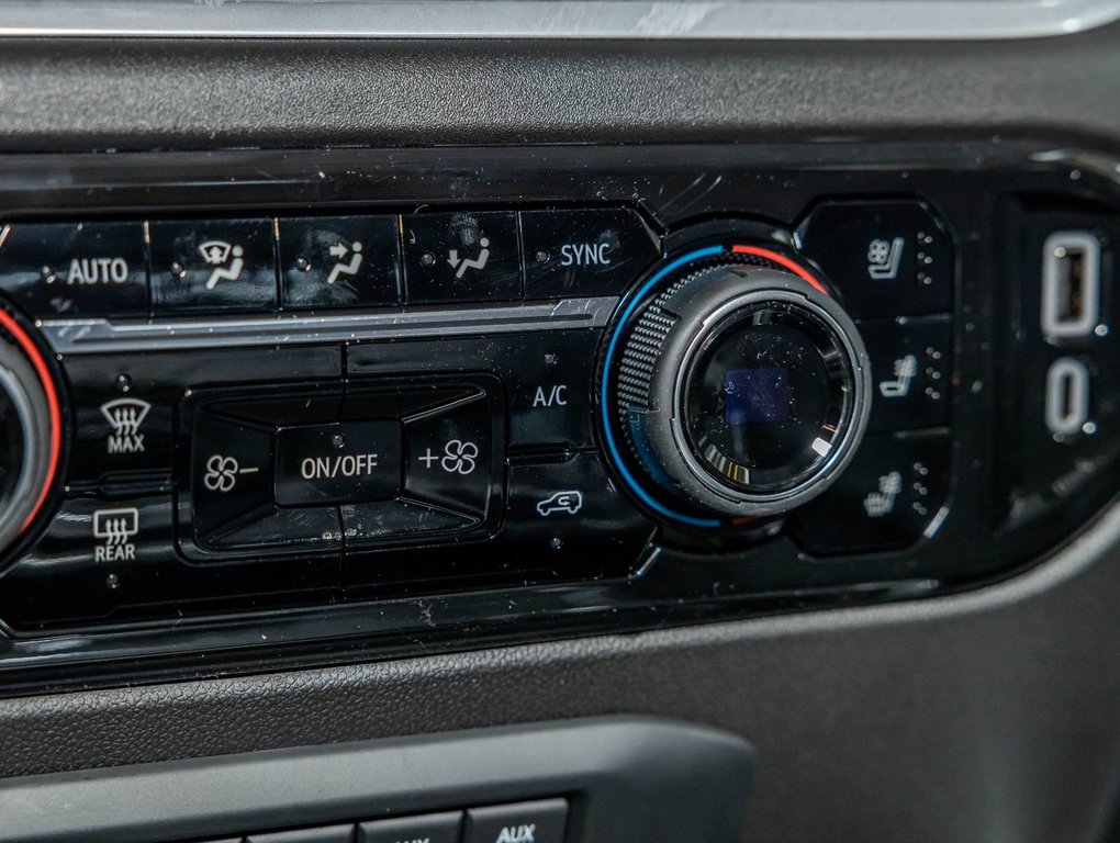 2026 Chevrolet Silverado 3500 HD in St-Jérôme, Quebec - 24 - w1024h768px