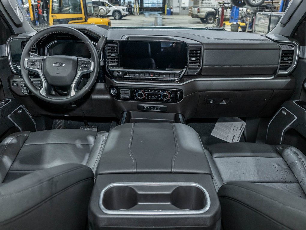 2026 Chevrolet Silverado 3500 HD in St-Jérôme, Quebec - 4 - w1024h768px