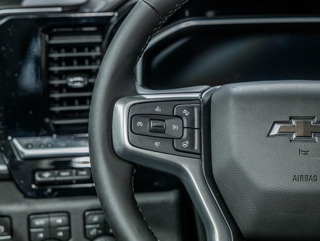2026 Chevrolet Silverado 3500 HD in St-Jérôme, Quebec - 15 - w1024h768px