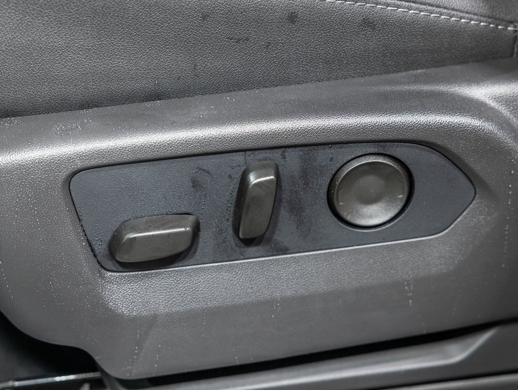 2026 Chevrolet Silverado 3500 HD in St-Jérôme, Quebec - 27 - w1024h768px