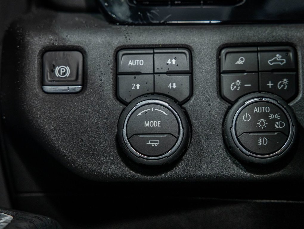 2026 Chevrolet Silverado 3500 HD in St-Jérôme, Quebec - 25 - w1024h768px