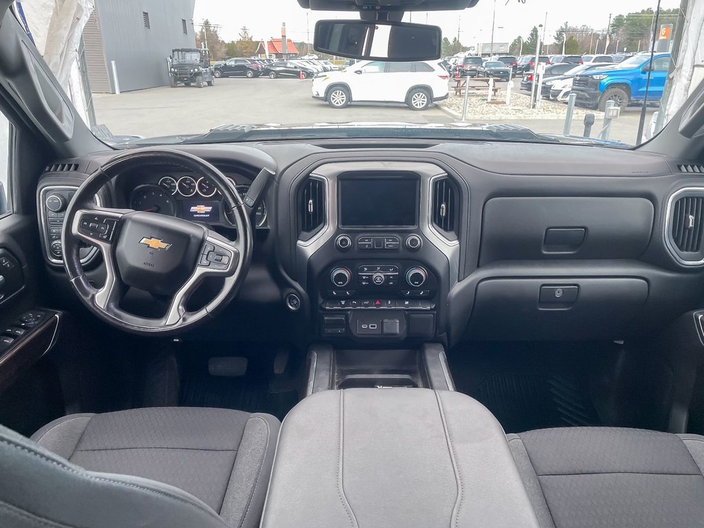 Chevrolet Silverado 3500HD  2023 à St-Jérôme, Québec - 10 - w1024h768px