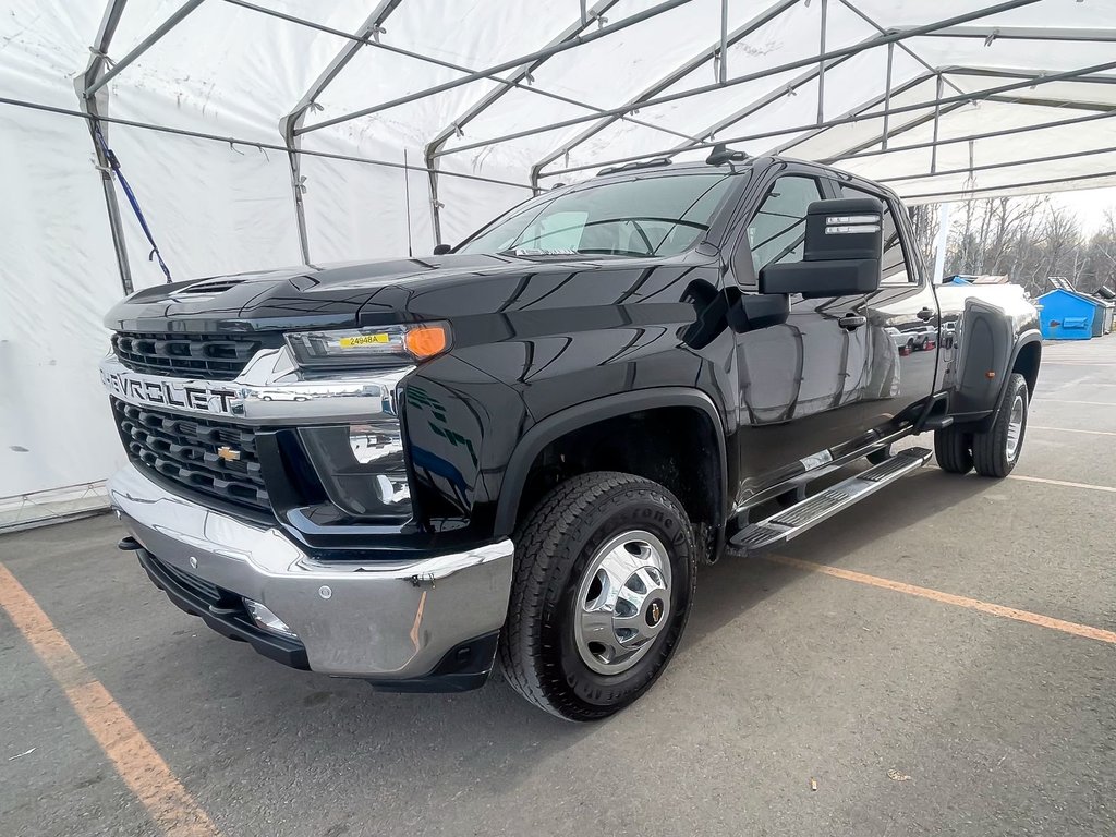 Chevrolet Silverado 3500HD  2023 à St-Jérôme, Québec - 1 - w1024h768px