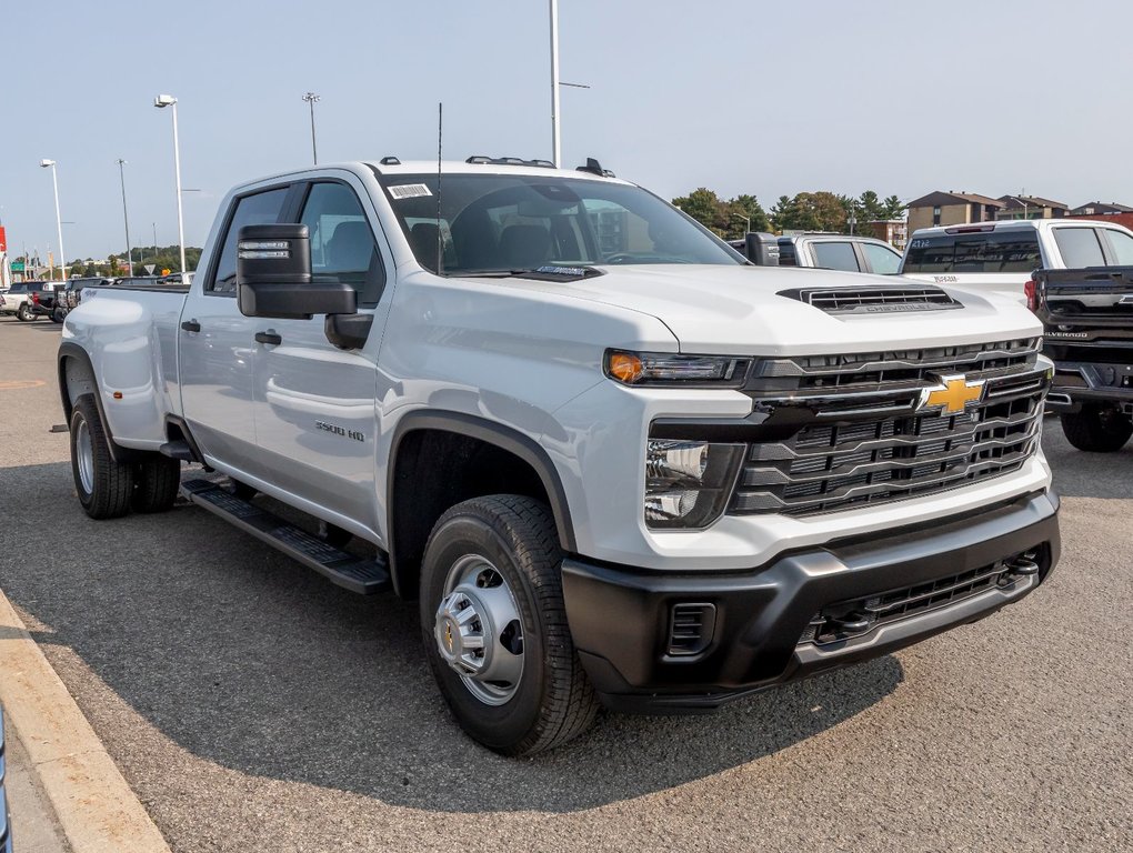 Chevrolet Silverado 3500HD  2025 à St-Jérôme, Québec - 11 - w1024h768px