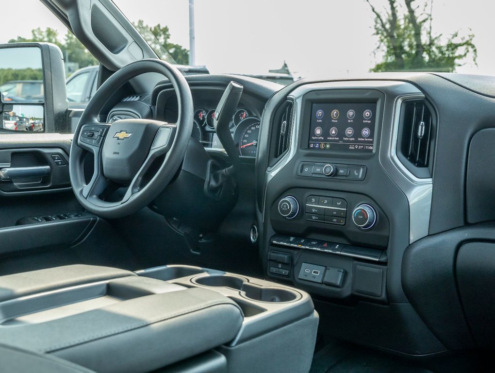 2025 Chevrolet Silverado 3500HD in St-Jérôme, Quebec - 29 - w1024h768px