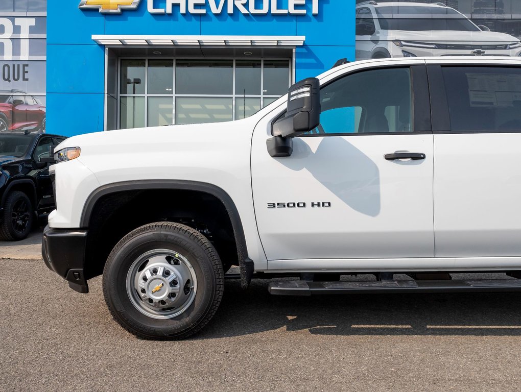 2025 Chevrolet Silverado 3500HD in St-Jérôme, Quebec - 35 - w1024h768px