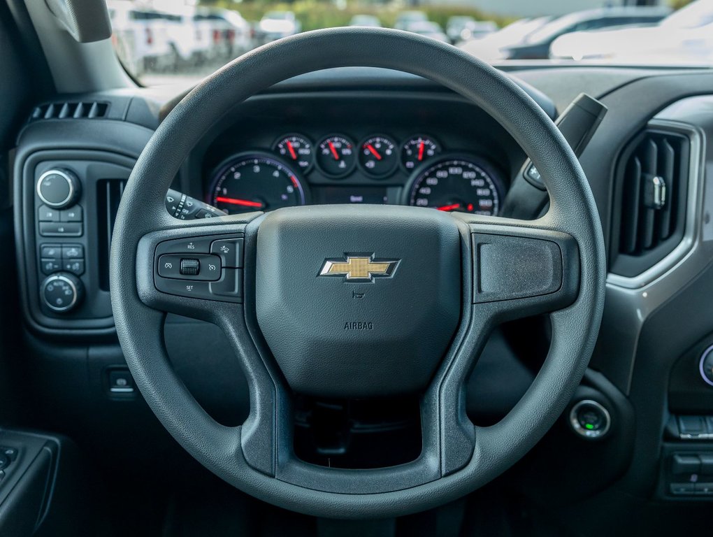 2025 Chevrolet Silverado 3500HD in St-Jérôme, Quebec - 15 - w1024h768px