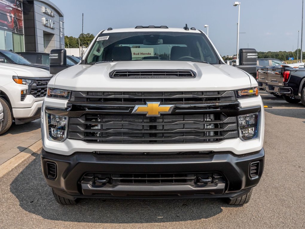 Chevrolet Silverado 3500HD  2025 à St-Jérôme, Québec - 5 - w1024h768px