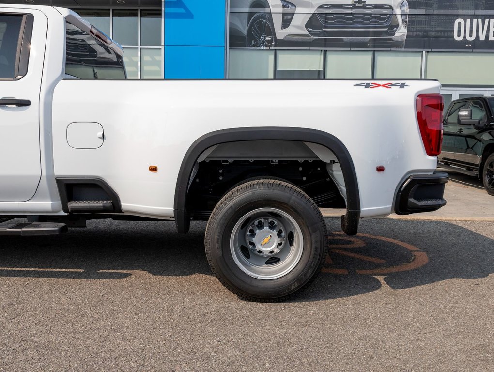 2025 Chevrolet Silverado 3500HD in St-Jérôme, Quebec - 33 - w1024h768px