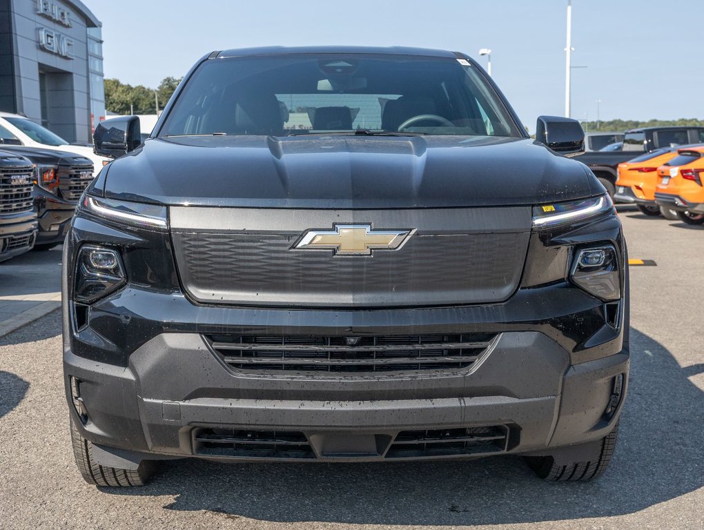 2024 Chevrolet Silverado EV in St-Jérôme, Quebec - 5 - w1024h768px