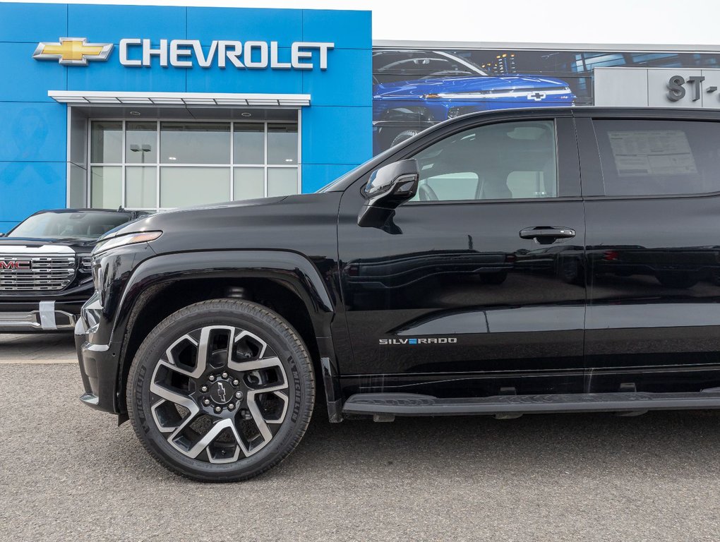 Chevrolet Silverado EV  2024 à St-Jérôme, Québec - 38 - w1024h768px