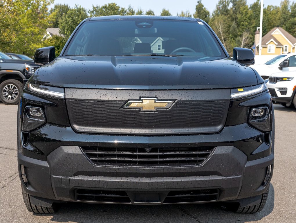 2024 Chevrolet Silverado EV in St-Jérôme, Quebec - 2 - w1024h768px