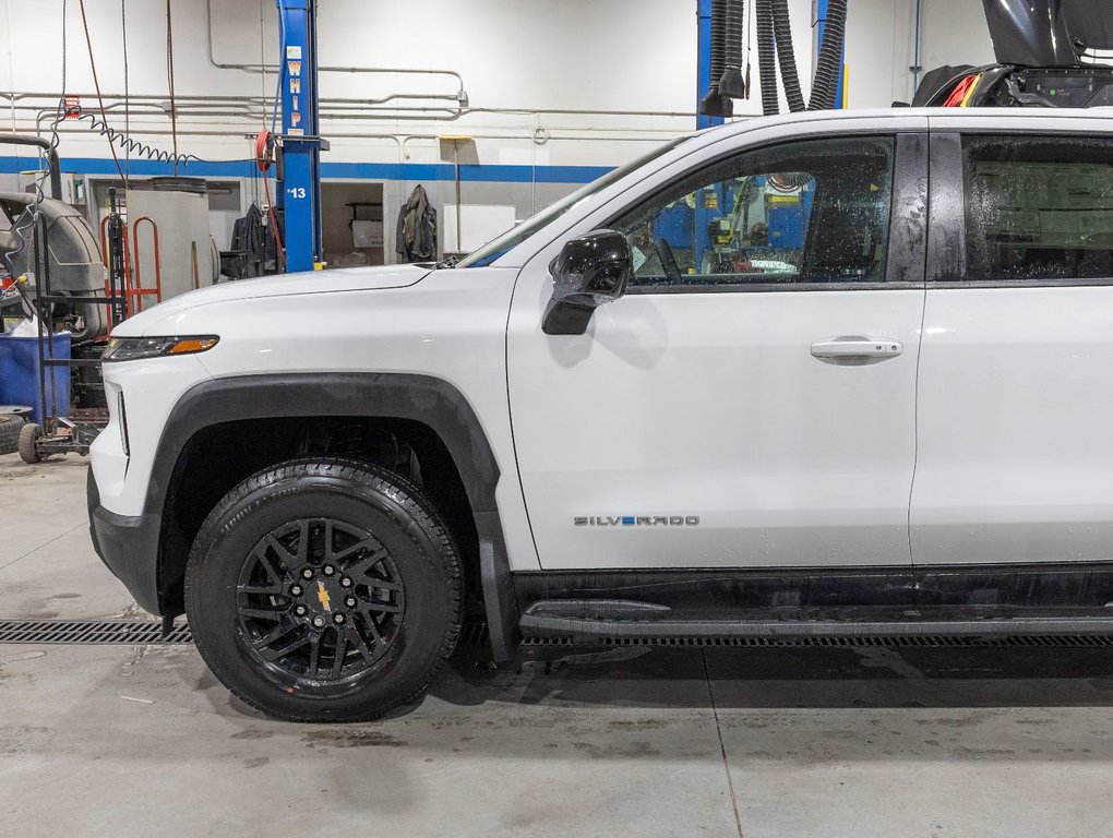 Chevrolet Silverado EV  2024 à St-Jérôme, Québec - 30 - w1024h768px