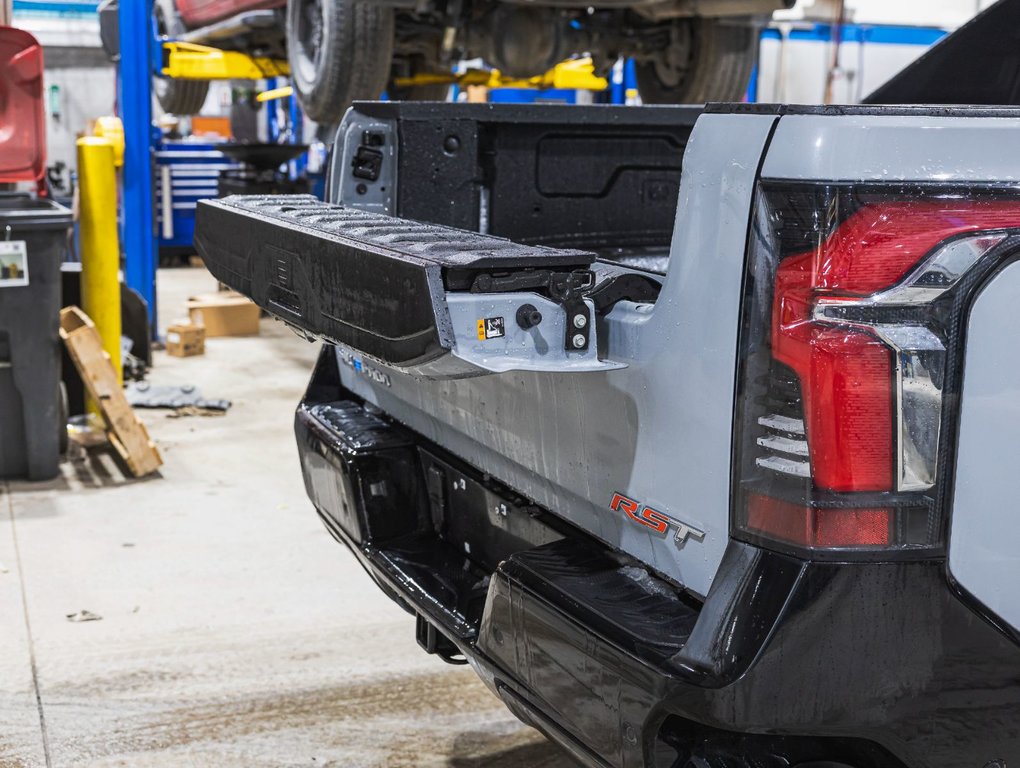 Chevrolet Silverado EV  2025 à St-Jérôme, Québec - 34 - w1024h768px