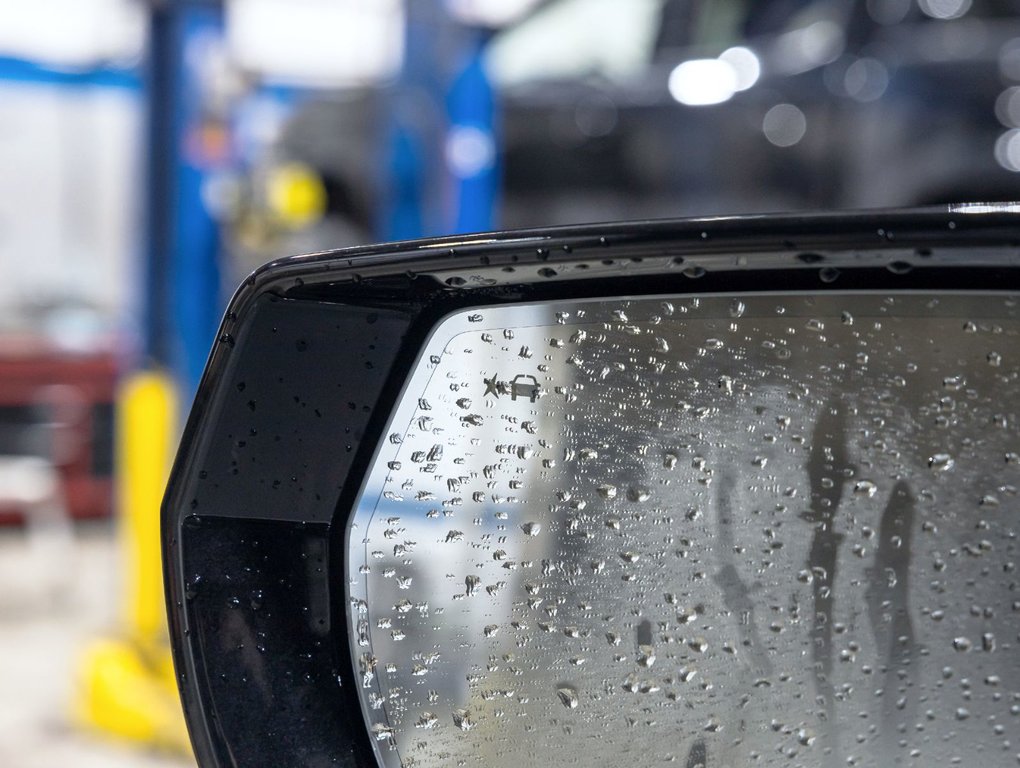 Chevrolet Silverado EV  2025 à St-Jérôme, Québec - 36 - w1024h768px