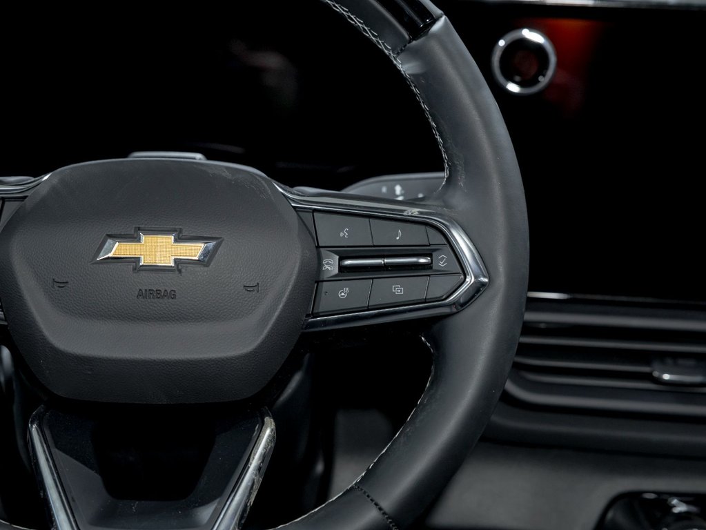 2025 Chevrolet Silverado EV in St-Jérôme, Quebec - 16 - w1024h768px