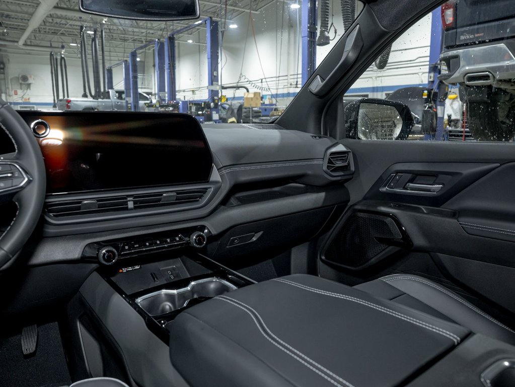 Chevrolet Silverado EV  2026 à St-Jérôme, Québec - 19 - w1024h768px