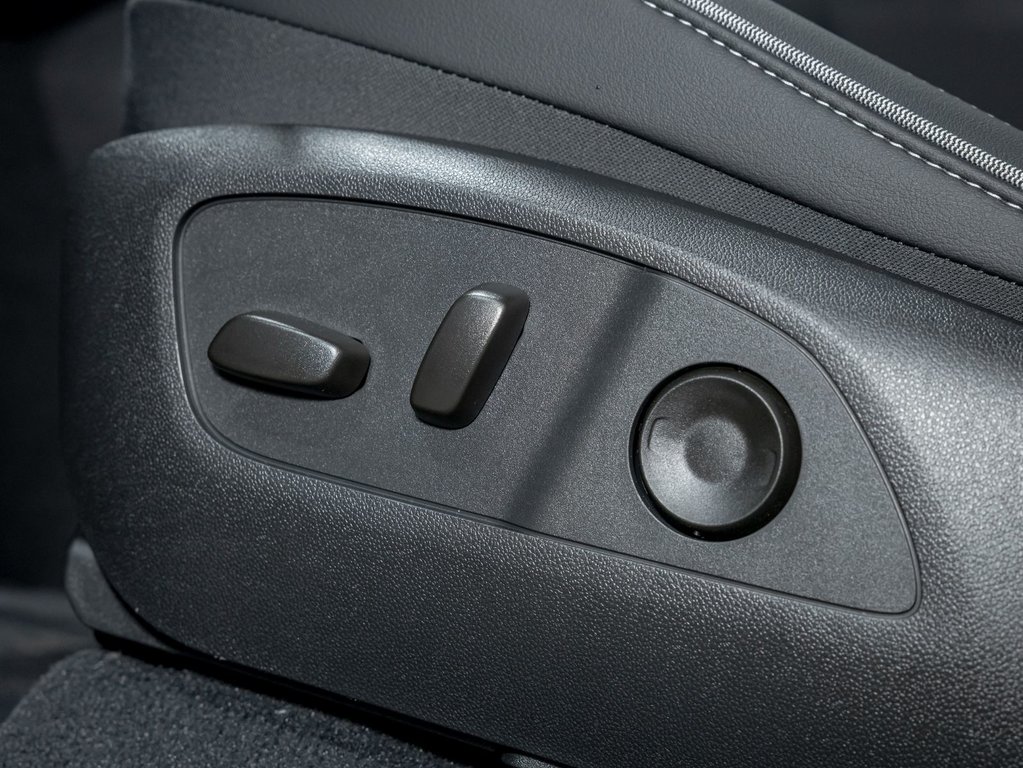 Chevrolet Silverado EV  2026 à St-Jérôme, Québec - 23 - w1024h768px