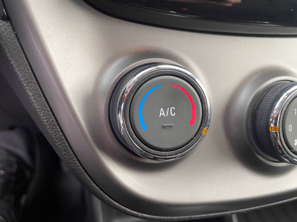 Chevrolet Spark  2022 à St-Jérôme, Québec - 13 - w1024h768px