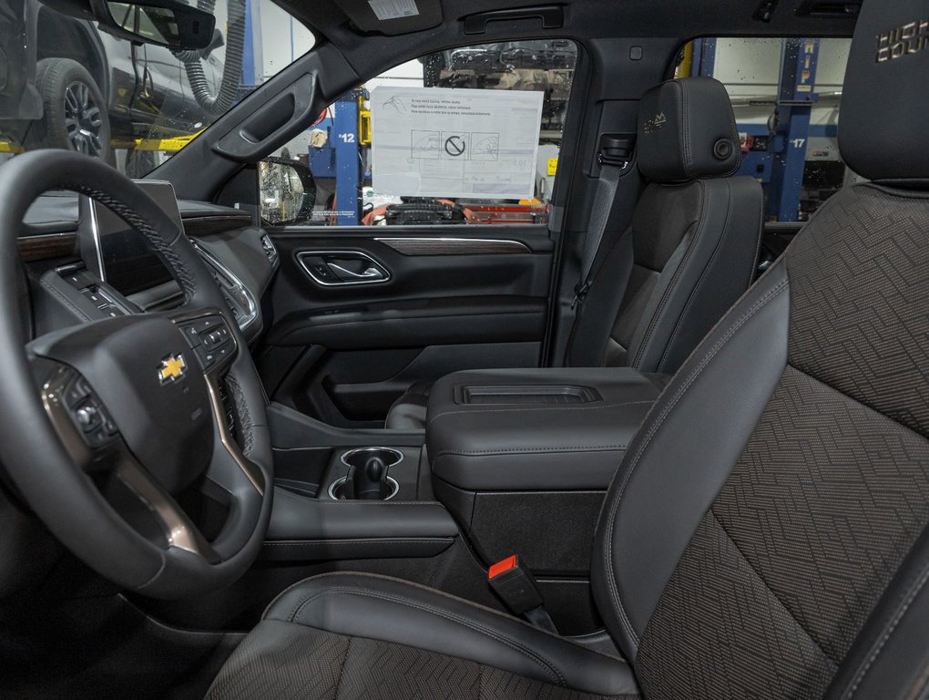 Chevrolet Suburban  2024 à St-Jérôme, Québec - 11 - w1024h768px