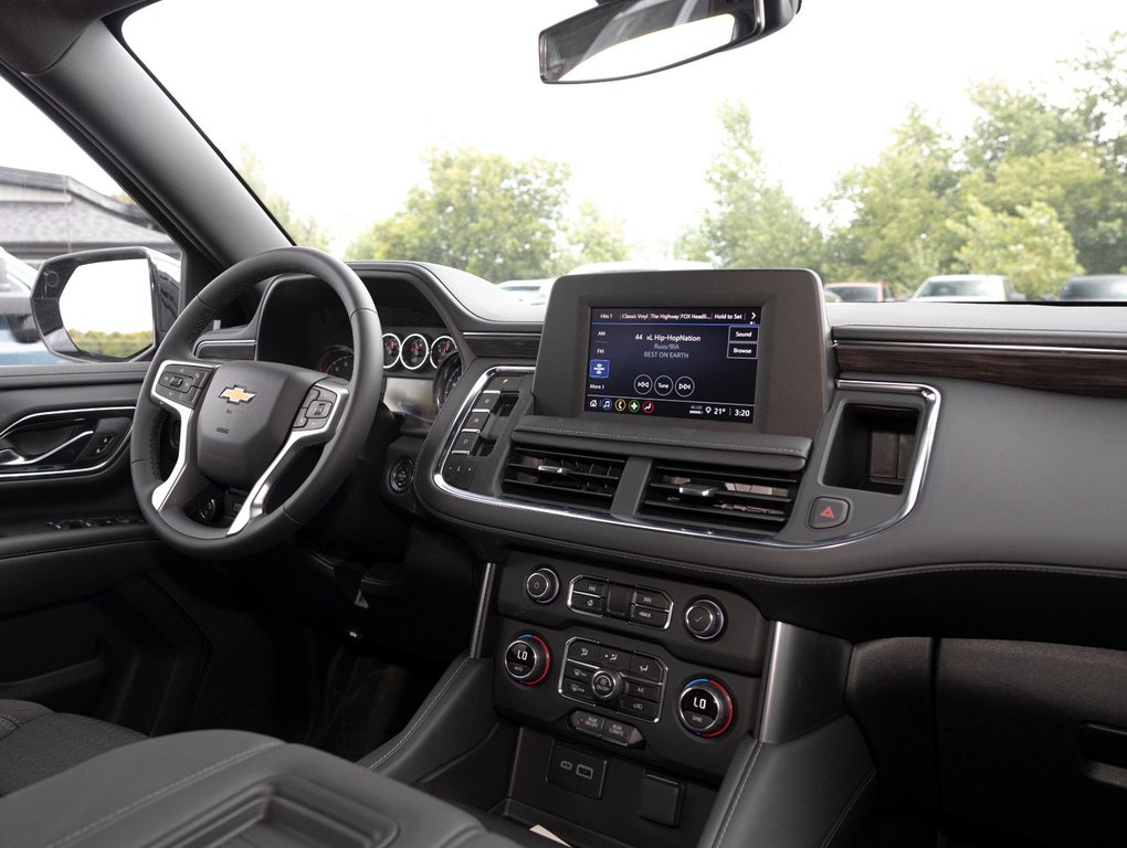 2024 Chevrolet Suburban in St-Jérôme, Quebec - 28 - w1024h768px