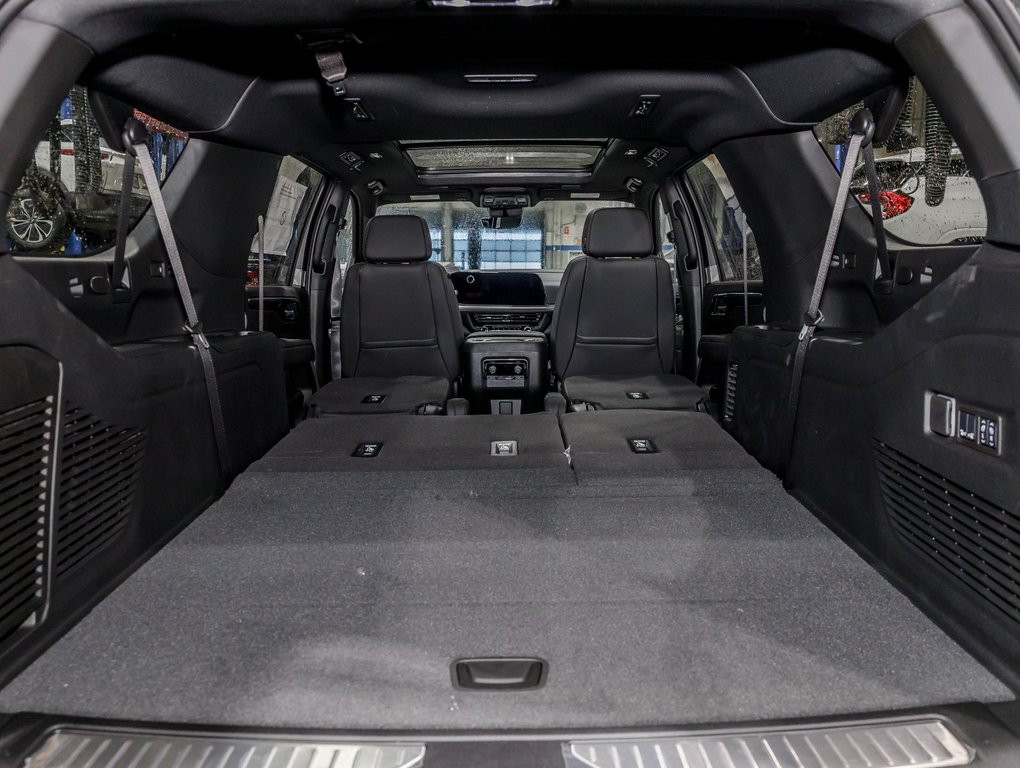 Chevrolet Suburban  2025 à St-Jérôme, Québec - 35 - w1024h768px
