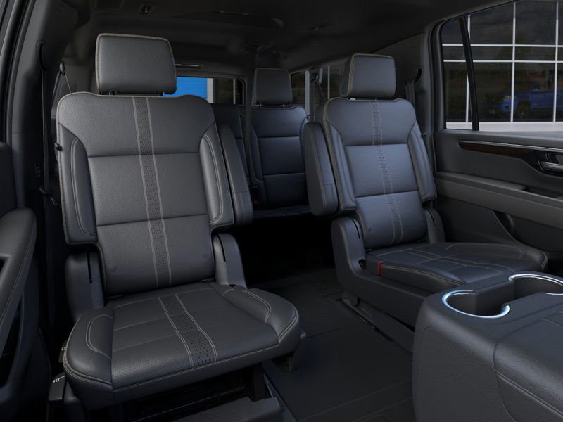 Chevrolet Suburban  2025 à St-Jérôme, Québec - 17 - w1024h768px