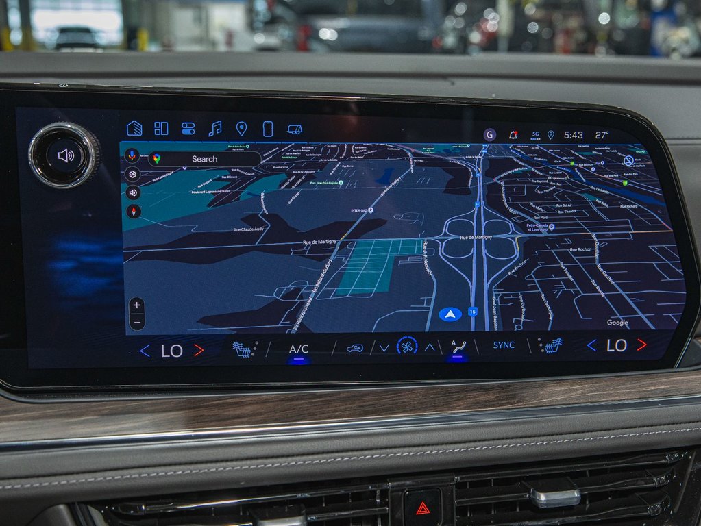 Chevrolet Suburban  2025 à St-Jérôme, Québec - 17 - w1024h768px
