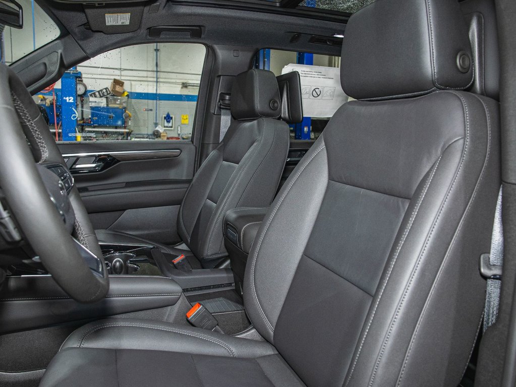Chevrolet Suburban  2025 à St-Jérôme, Québec - 11 - w1024h768px