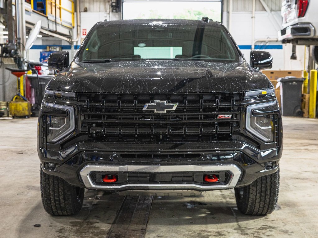 Chevrolet Suburban  2025 à St-Jérôme, Québec - 2 - w1024h768px